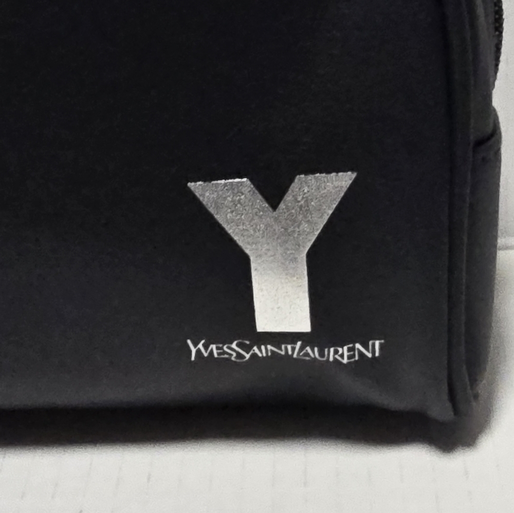 Yves Saint Laurent Y Set - New - Picture 8 of 16